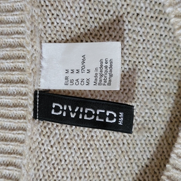 Divided H&M sweater - Picture 2 of 4